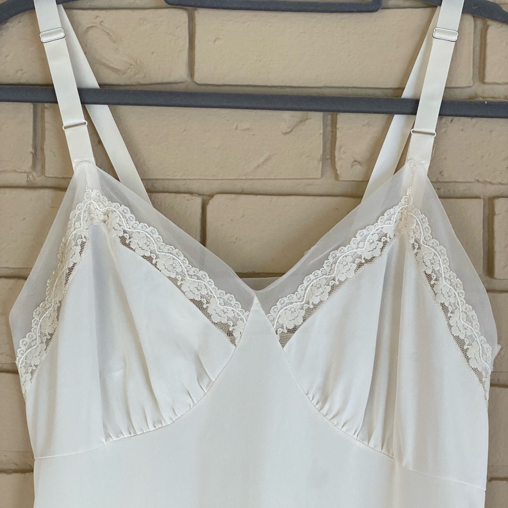 Vtg 70s Lorraine Womens 36 Tall Cream 100% Nylon Full Slip Dress Lace Feminine - Picture 3 of 9